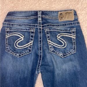 Silver Natsuki Capri